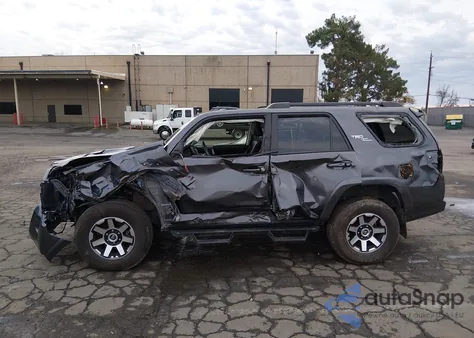 2023 Toyota 4Runner Trd Off Road Premium из США, поврежденный, VIN JTERU5JRXP6090198